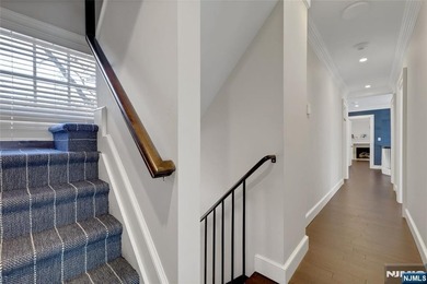 An extraordinary red-brick and stone colonial estate awaits on 2 - photo 21