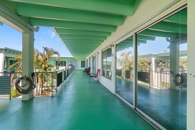 Welcome to this charming 1BR/1BA 55+ co-op in desirable Lake - photo 22