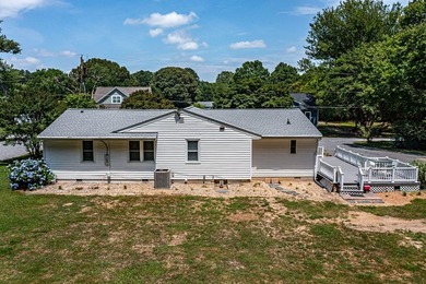 Welcome to 34 Oakland Street, a well-maintained and - photo 32