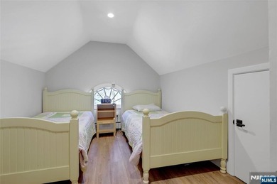 An extraordinary red-brick and stone colonial estate awaits on 2 - photo 34