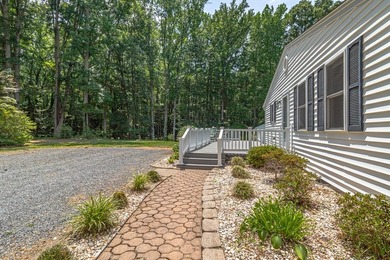 Welcome to 34 Oakland Street, a well-maintained and - photo 36