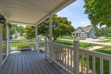 Welcome to 34 Oakland Street, a well-maintained and - photo 38