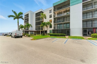 Caloosahatchee River Condo Sale Pending in North Fort Myers Florida