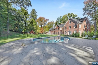 An extraordinary red-brick and stone colonial estate awaits on 2 - photo 41