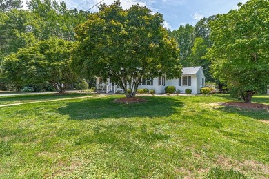 Welcome to 34 Oakland Street, a well-maintained and - photo 45