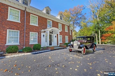 An extraordinary red-brick and stone colonial estate awaits on 2 - photo 48