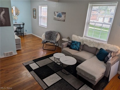 This move-in-ready 2-bedroom townhouse condo comes fully - photo 2