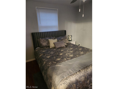 This move-in-ready 2-bedroom townhouse condo comes fully - photo 7