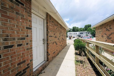 Great unit priced to sell!! Located just minutes from Fort - photo 6