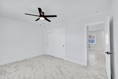 Newley renovated charming second-floor 1-bedroom, 1-bath - photo 12