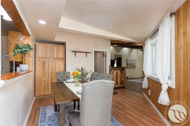 This spacious ranch-style home offering 7 bedrooms, 3.5 - photo 13