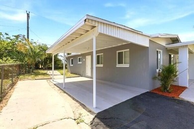 Beautifully renovated 3 Bedroom SINGLE FAMILY HOME in the - photo 16