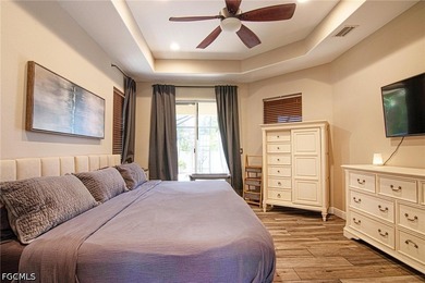 Welcome to this beautifully maintained pool home, ideally - photo 18