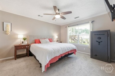 Welcome to the freedom and charm of Richmond Hill living! - photo 18