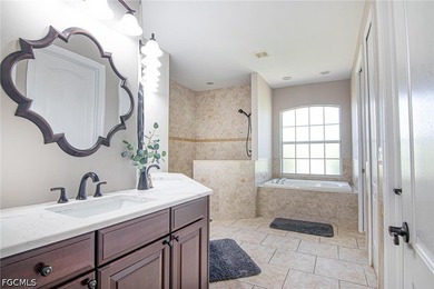 Welcome to this beautifully maintained pool home, ideally - photo 20