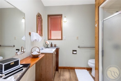 This spacious ranch-style home offering 7 bedrooms, 3.5 - photo 21