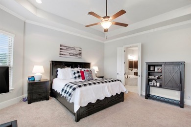 Luxurious one-story home located on a quiet cul-de-sac in a - photo 21