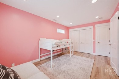 Welcome to the freedom and charm of Richmond Hill living! - photo 25
