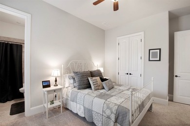 Luxurious one-story home located on a quiet cul-de-sac in a - photo 25