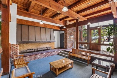 HEATED FLOORS -STAINLESS APPLIANCES INCLUDED - TURN-KEY READY - - photo 28