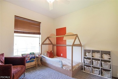 Welcome to this beautifully maintained pool home, ideally - photo 29