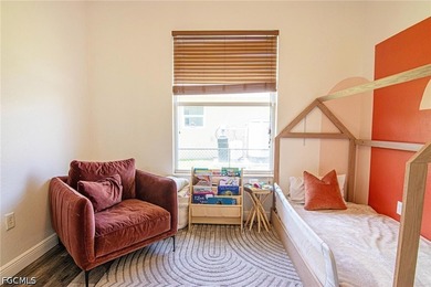 Welcome to this beautifully maintained pool home, ideally - photo 30