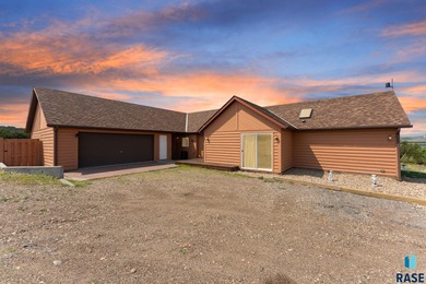 Lake Home For Sale in Chamberlain, South Dakota