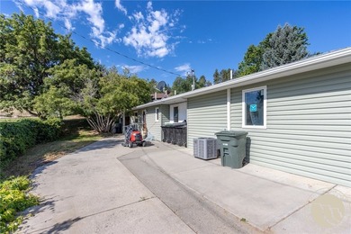 This spacious ranch-style home offering 7 bedrooms, 3.5 - photo 34