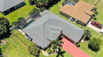 Welcome to this beautifully maintained pool home, ideally - photo 35