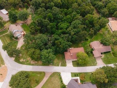 Beautifully remodeled home featuring a spacious great room, and - photo 44