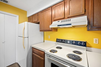 Welcome to this inviting second-floor 1-bedroom, 1-bath condo in - photo 8