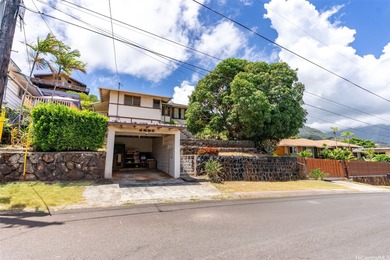 Oahu Island - Kaelepulu Pond  Home For Sale in Kailua Hawaii