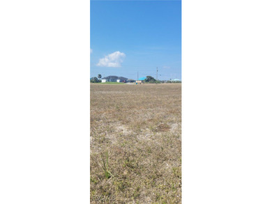 Beautiful lot in great location NW Cape Coral area. Cape Coral - photo 2
