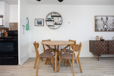 Enjoy the best of North Shore living in this charming 2-bedroom - photo 8