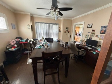 Charming single family home located in a very nice and quiet - photo 3