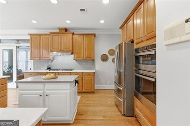 Welcome to 1033 Quail Cove-an inviting, light-filled home - photo 15