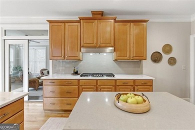 Welcome to 1033 Quail Cove-an inviting, light-filled home - photo 16