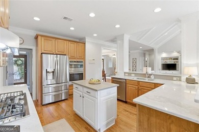 Welcome to 1033 Quail Cove-an inviting, light-filled home - photo 21