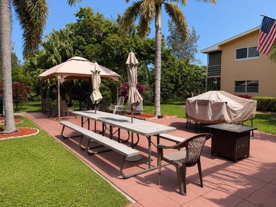 Beautifully maintained turnkey condo in a gated 55+ active adult - photo 21