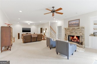 Welcome to 1033 Quail Cove-an inviting, light-filled home - photo 36
