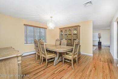 Welcome to 39 Selkirk Street located in a prime South Shore - photo 6