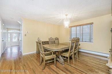 Welcome to 39 Selkirk Street located in a prime South Shore - photo 7