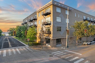 Mississippi River Home For Sale in Memphis Tennessee