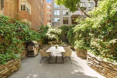 Now offered at $7,649,000, 506 East 87th Street presents a rare - photo 4