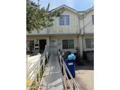 Welcome to 202 Chestnut Avenue - a rare opportunity to own a - photo 1