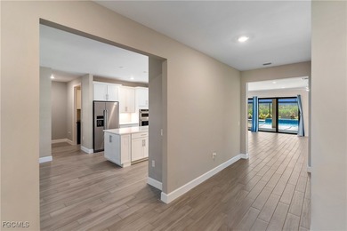 Here is your chance to own a rarely available Tangerly Oak model - photo 3