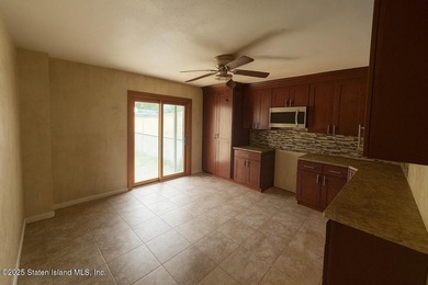 Welcome to 202 Chestnut Avenue - a rare opportunity to own a - photo 4