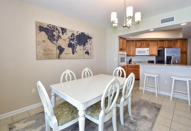 Beautiful 3 bedroom, 3 bath residence (with private parking spot - photo 9