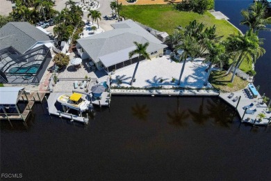 Cape Coral Lakes Area Home For Sale in Matlacha Florida