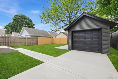 Fully renovated one family home. This extra modern home is - photo 3